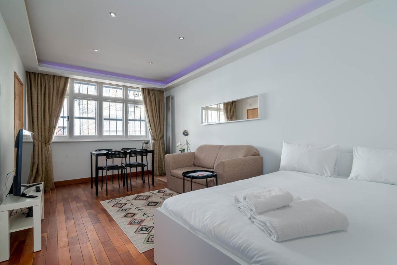 Guestready - Central Converted Mews In Bayswater Apartment London Exterior photo