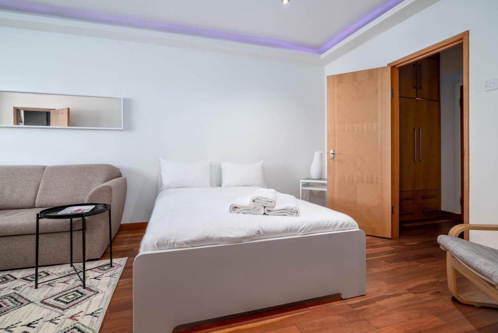 Guestready - Central Converted Mews In Bayswater Apartment London Exterior photo